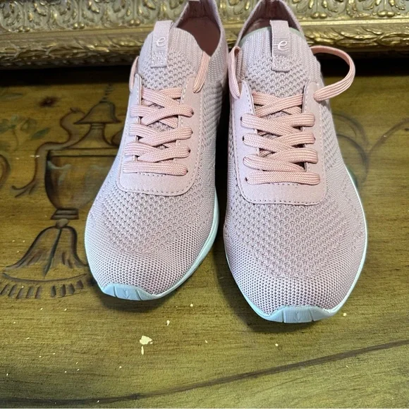 Easy Spirit Tahlor womens Sneaker Shoes Purple Pink Brand New Ladies - Picture 6 of 11